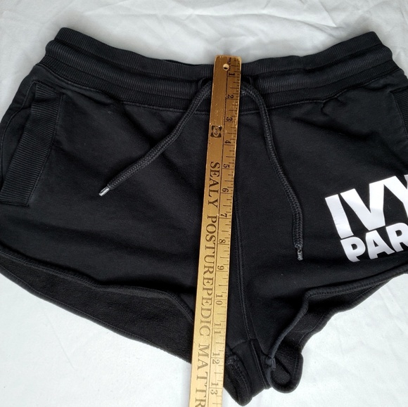‼SOLD‼ Women's Beyonce Queen Bee Ivy Park - Picture 7 of 8